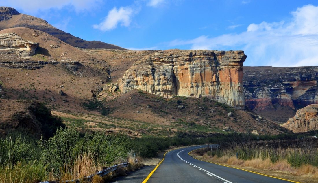 Article South Africa  Golden Gate Highlands